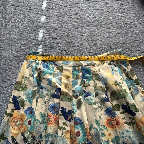 Talbot’s Skirt Pleated Floral Print Feminine Fairy Forest Blue & Cream Size 8P - Picture 9 of 10